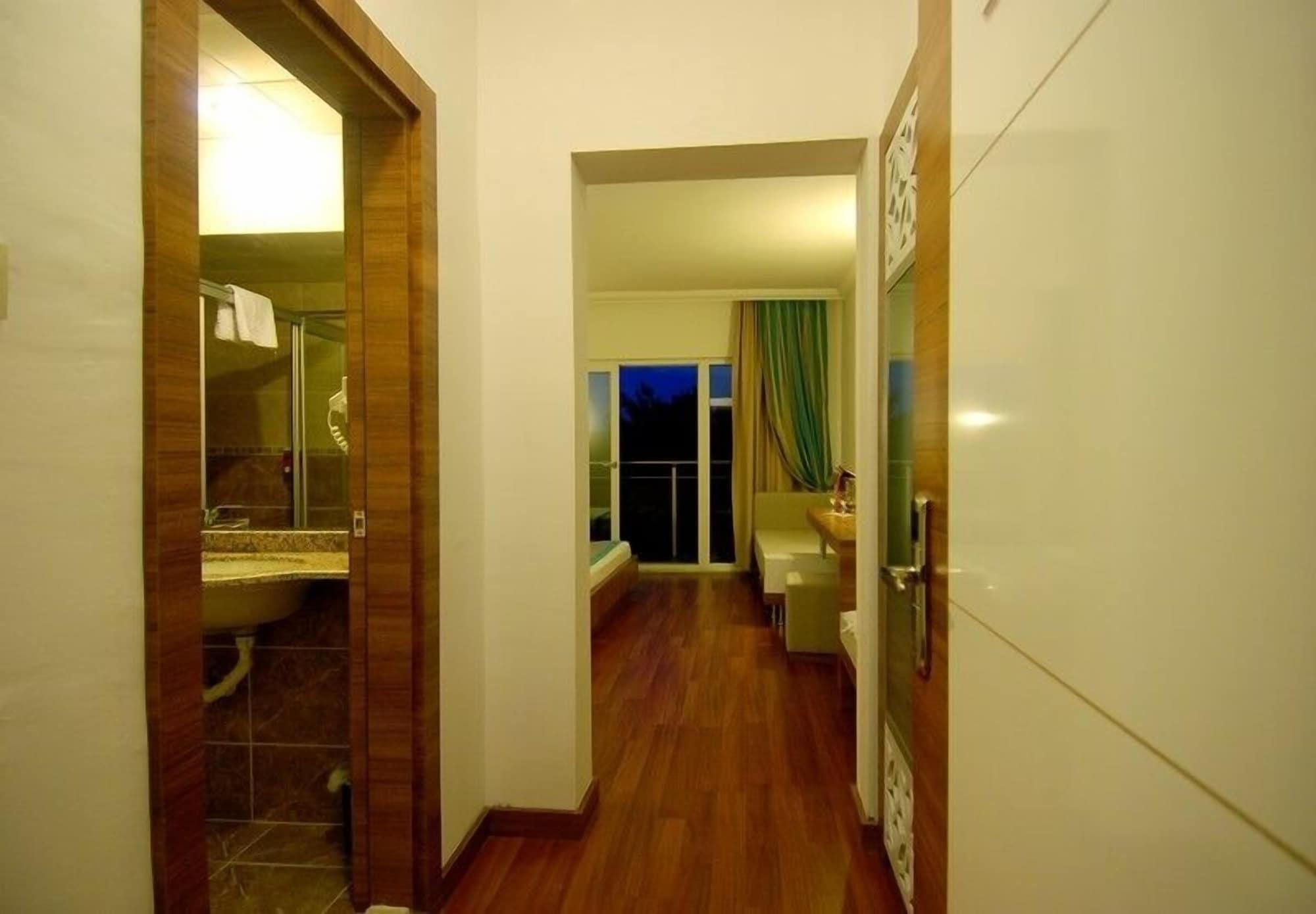 Maya Golf (adults Only) Hotel 4*